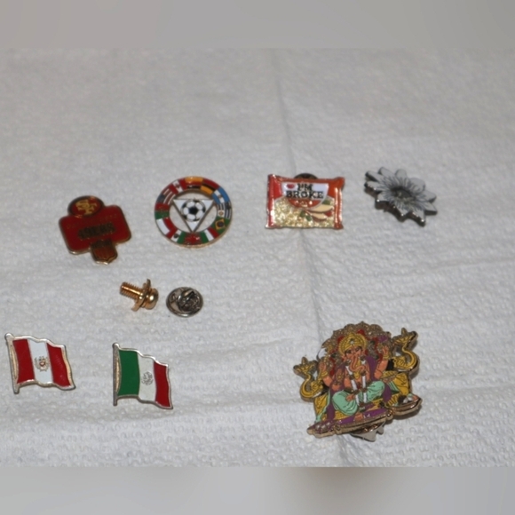 Lot of 7 Pins Flags 49ers etc.. - Picture 5 of 16